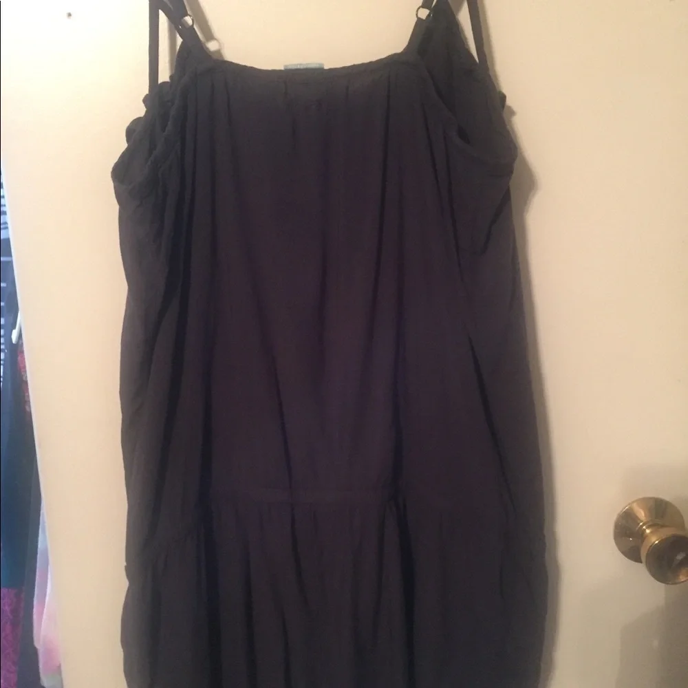 HANG TEN Ruffled romper